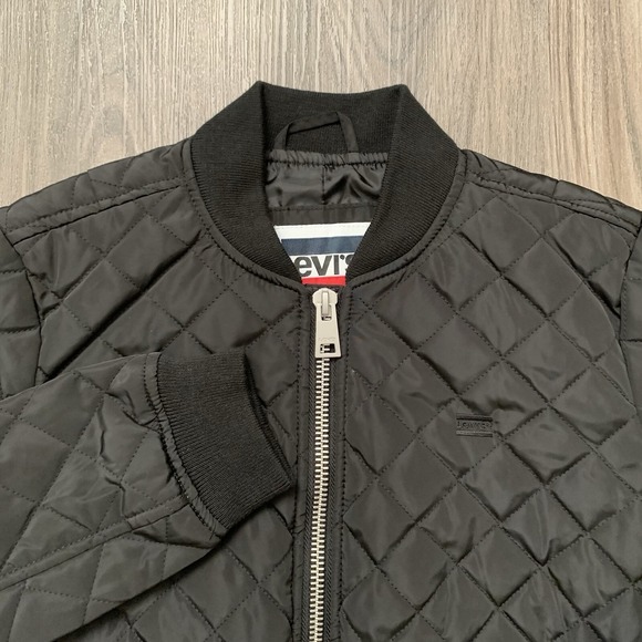 Levi's Jackets & Blazers - Levi's Womens Black Diamond Quilted Zip Up Bomber Jacket Size XSmall XS